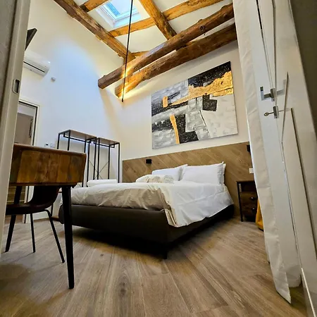 Piazza San Martino 9 Bed & Breakfast