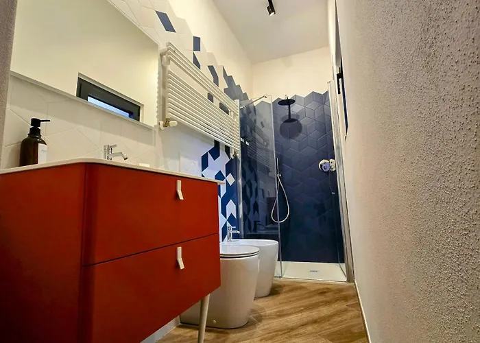 Piazza San Martino 9 3*