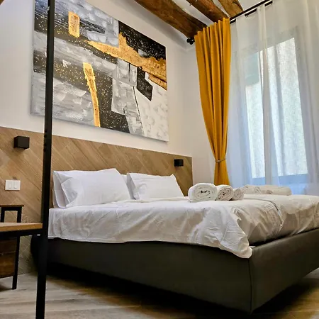 Piazza San Martino 9 فندق مبيت وإفطار