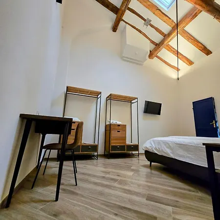 فندق مبيت وإفطار Piazza San Martino 9 3*