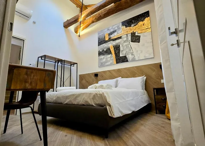 Piazza San Martino 9 Bed and breakfast